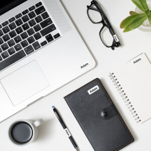 Read more about the article Pourquoi les etiquettes thermocollantes sont-elles nécessaires même pour les adultes ?